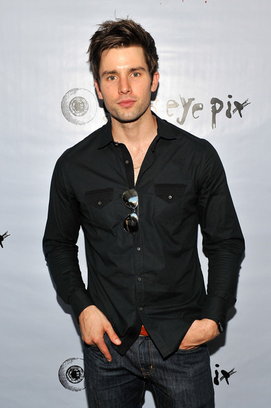 Actor Chris Conroy at the Glass Eye Pix's 'BENEATH' Premiere in NYC 15th July 2013 at the IFC Center
Keywords: bpremi37