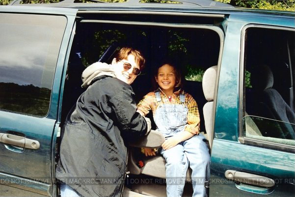 EXCLUSIVE CANDID PHOTO: A Young Mackenzie Rosman On-Set of Film 'Gideon' With A Trainer in 1996
Keywords: mackenzierosman gideon 7thheaven onset candids