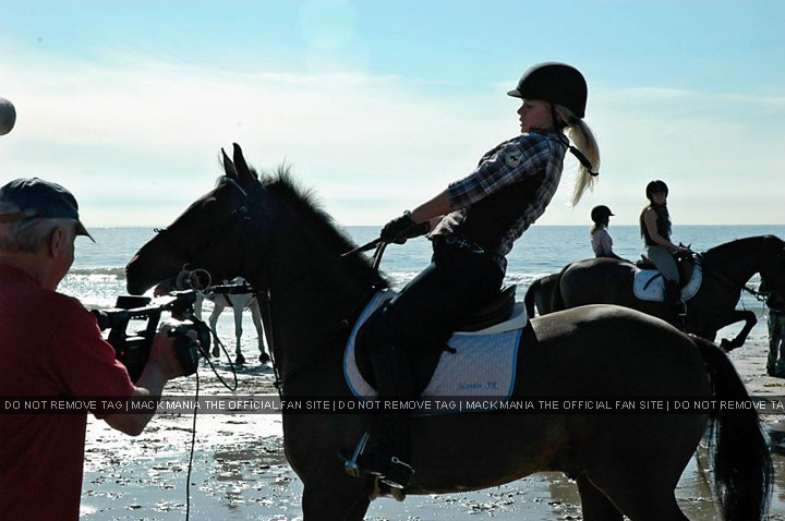 HORSE RIDING AT MORRO BAY IN THE SUNSHINE
Keywords: morro2