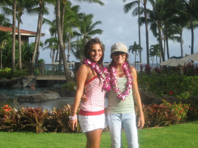 Tribute: In Memory of Katelyn Salmont - Courtney & Katelyn in Maui, Hawaii on Holiday
Keywords: kat231