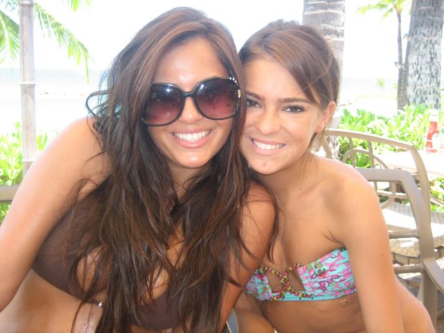 Tribute: In Memory of Katelyn Salmont - Courtney & Katelyn in Maui, Hawaii on Holiday
Keywords: kat220