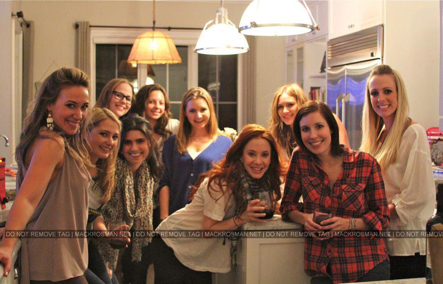 Haylie, Nicki, Mack, Beverley, Hilary, Aimee, Taylor & others Having a Girls Dinner Night Catching Up February 2012
Keywords: macknbevnfriends1