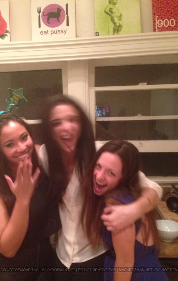 EXCLUSIVE CANDID PHOTO: Mack, Maya & Lexy At Their New Years Eve Party On 31st December 2013
Keywords: mackenzierosman 7thheaven nye132