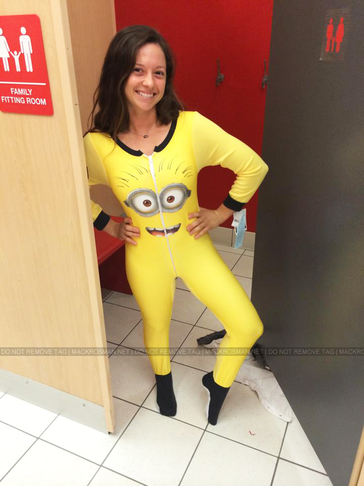 EXCLUSIVE: Mackenzie Rosman Posing In A Yellow Minion Onesie Outfit in Los Angeles During October 2014
Keywords: mackenzierosman 7thheaven ruthiecamden thewb jessicabiel mackrosman 