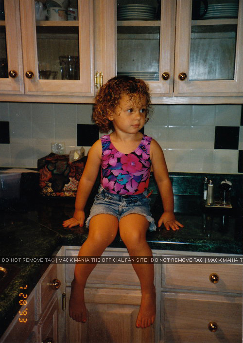 Exclusive Family Photograph: Young Mack as Toddler in the Kitchen During 1993
Keywords: kitchen1