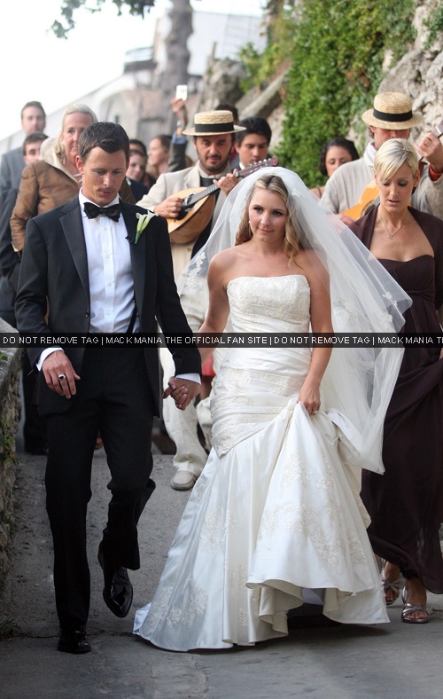Beverley Mitchell & Michael Cameron's Italian Wedding 1st October 2008
Keywords: bwed13