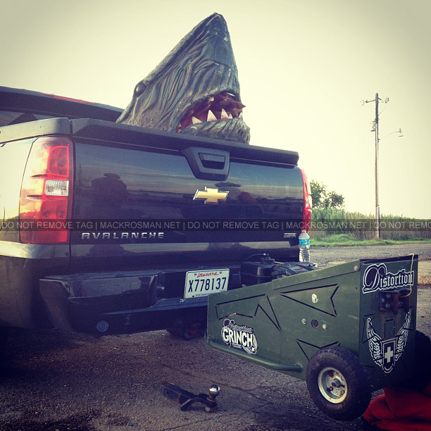 Exclusive: On-Set of Mack's Film 'Ghost Shark' in Louisiana September 2012
Keywords: gho9