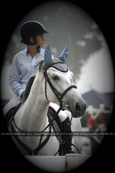 Exclusive Horse & Showjumping Photograph's - Mack & Fantasia
Keywords: ecl1
